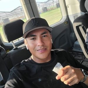 Meet your Posher, Gustavo angel